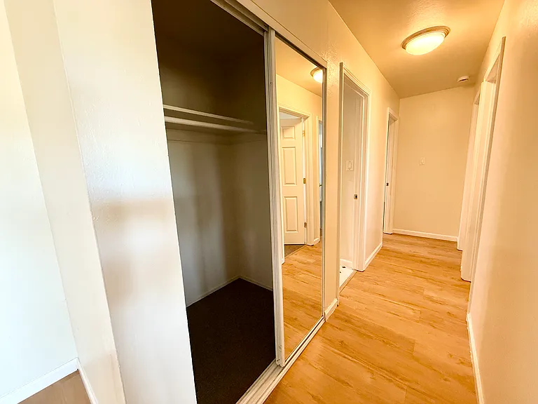 Mosaic Apartments — Photo 12
