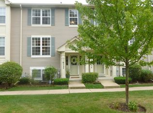 11S522 Rachael Ct #522, Willowbrook, IL 60527