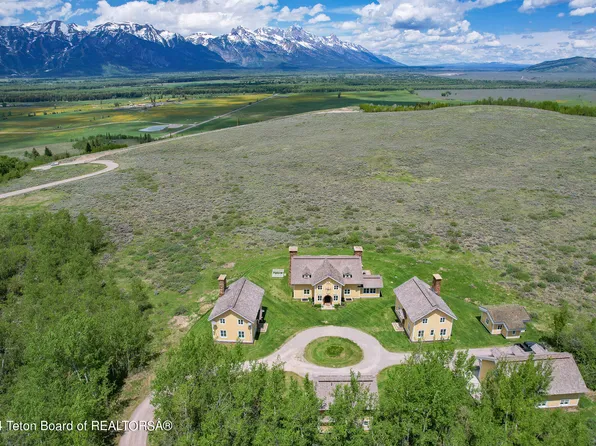 255 E Lucas Riva Ridge Rd, Jackson, WY 83001