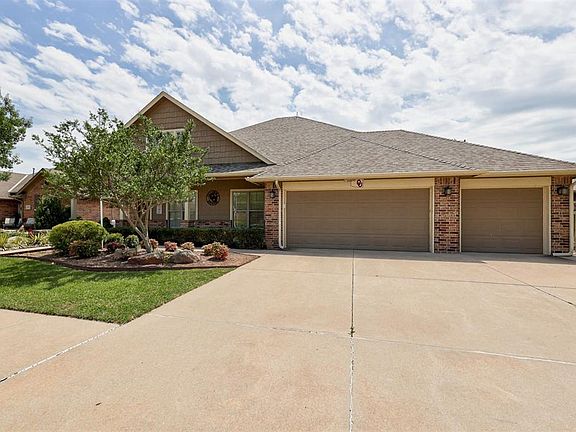 2nd image of 6601 Chelsey Ln