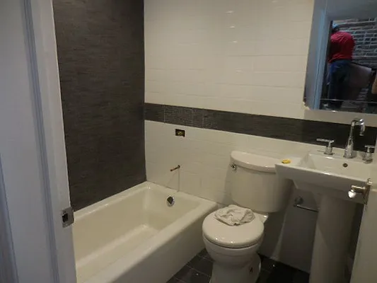 Rented by Aimee Grodanz, LREB | media 17