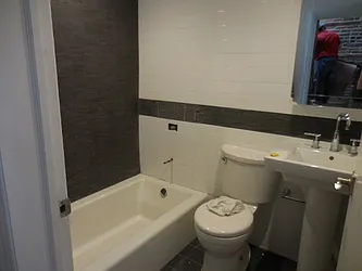 Rented by Aimee Grodanz, LREB