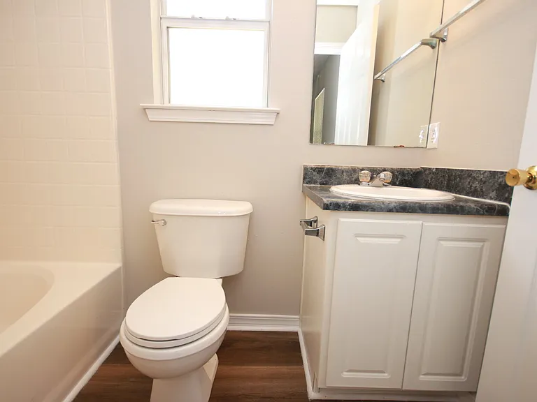 1077 Antigua Cir — Photo 7