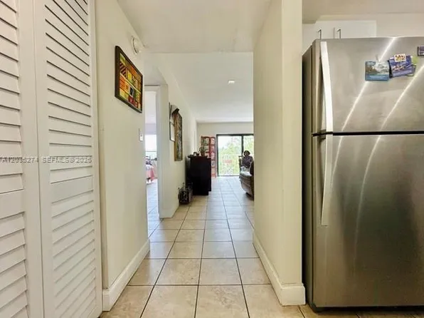9301 SW 92nd Ave APT A407, Miami, FL 33176