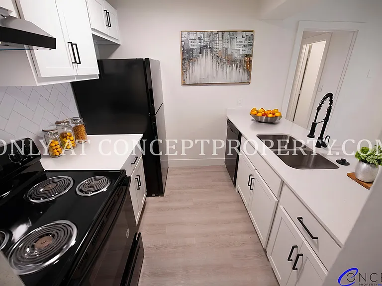 Lofts on 5th — Photo 36