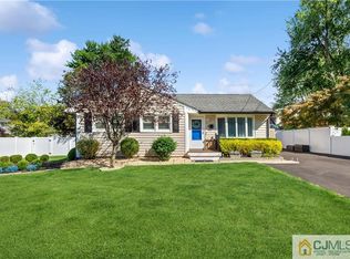 3 7th St, Aberdeen, NJ 07747