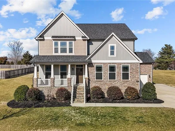 303 Fairmile Dr, Greensboro, NC 27455