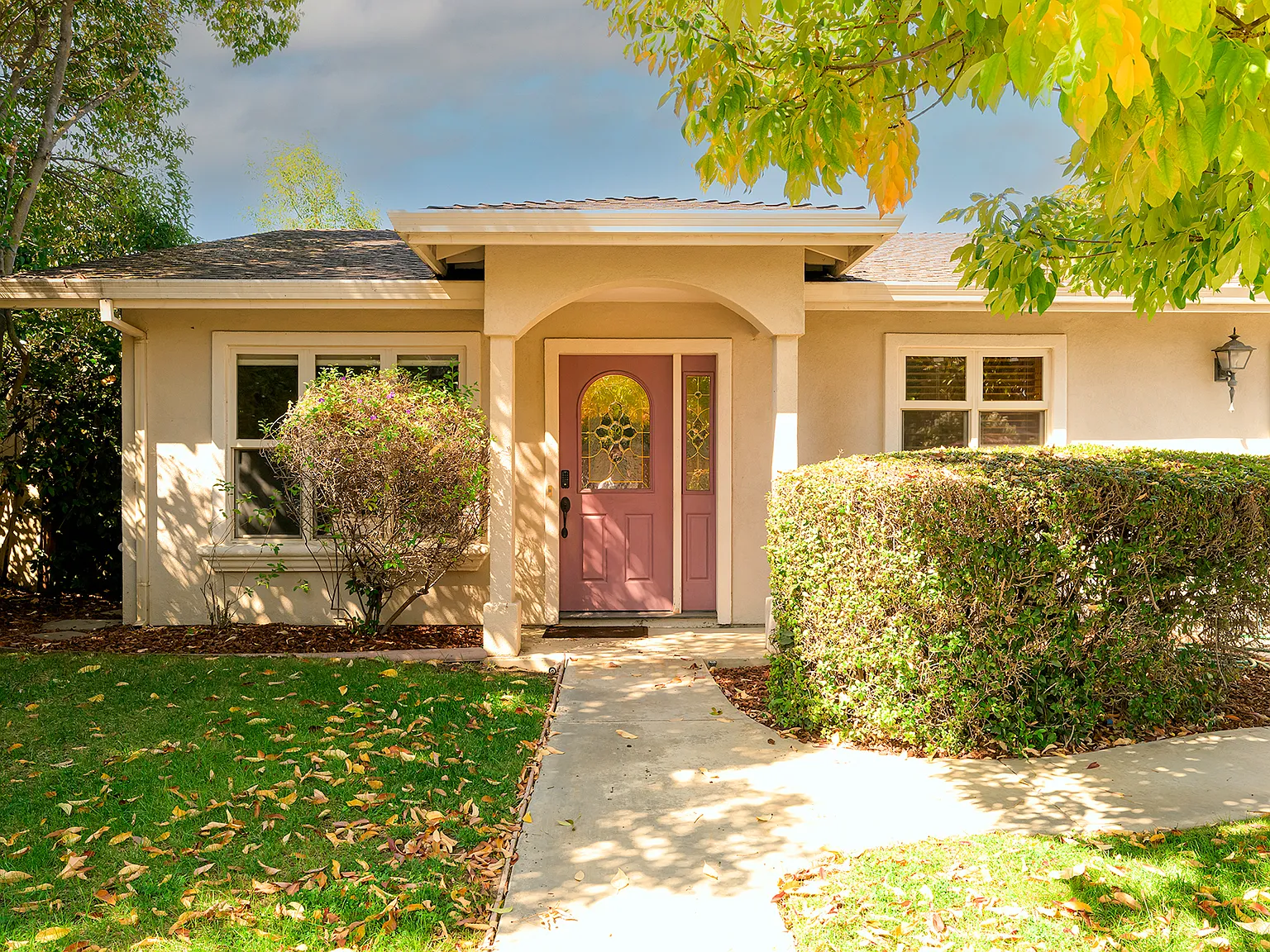 10425 Moretti Drive — Photo 2