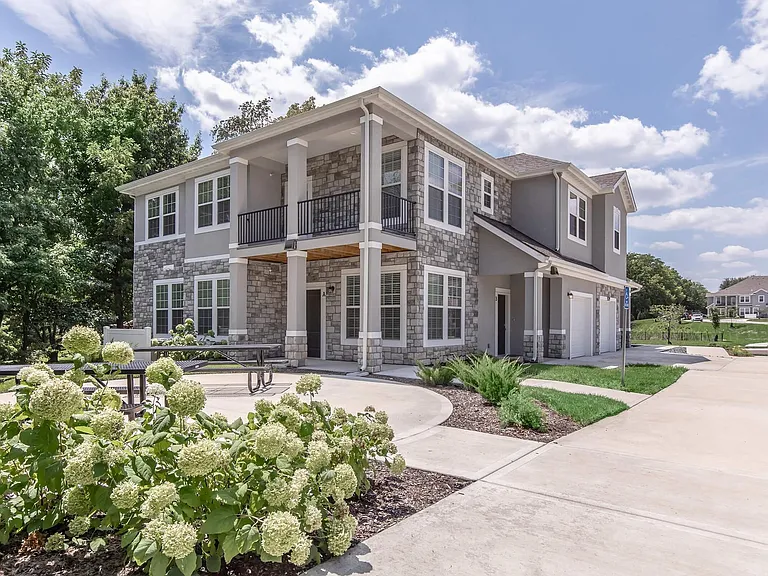 Stonehaven Overland Park — Photo 9