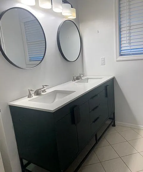 8004 Miramar Ave — Photo 7