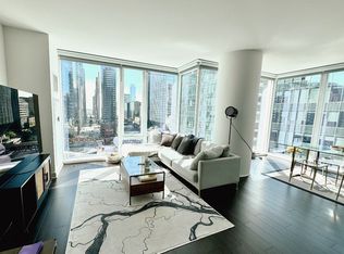 333 W Wolf Point Plz #1213, Chicago, IL 60654