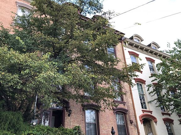 3rd image of 172 South St