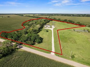 9725 N Webb Rd, Valley Center, KS 67147