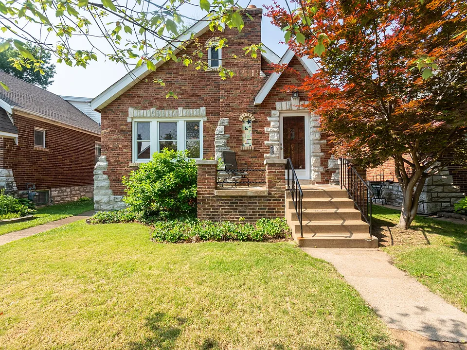 6332 Oleatha Ave
