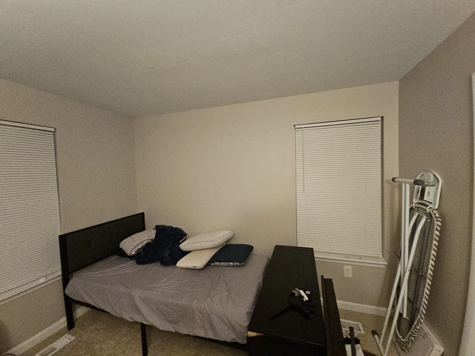 3 bed, 2.5 bath, 1518 sqft, $900 — Photo 3