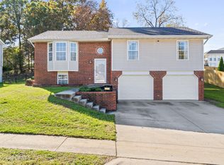 3741 Buckingham Park, Jefferson City, MO 65109