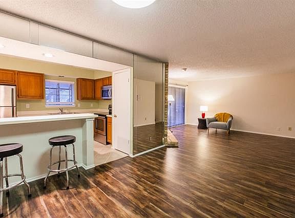 2nd image of 15221 Berry Trl APT 507