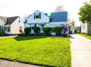 175 Flora Dr, Bedford, OH