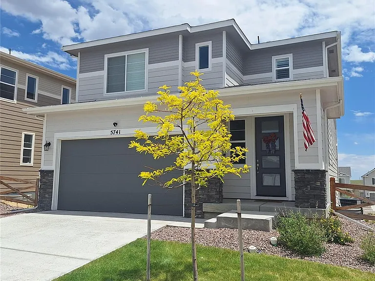5741 Mammoth Ln — Photo 1