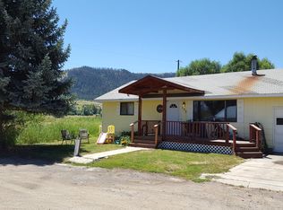 135 Valley St, Halfway, OR 97834