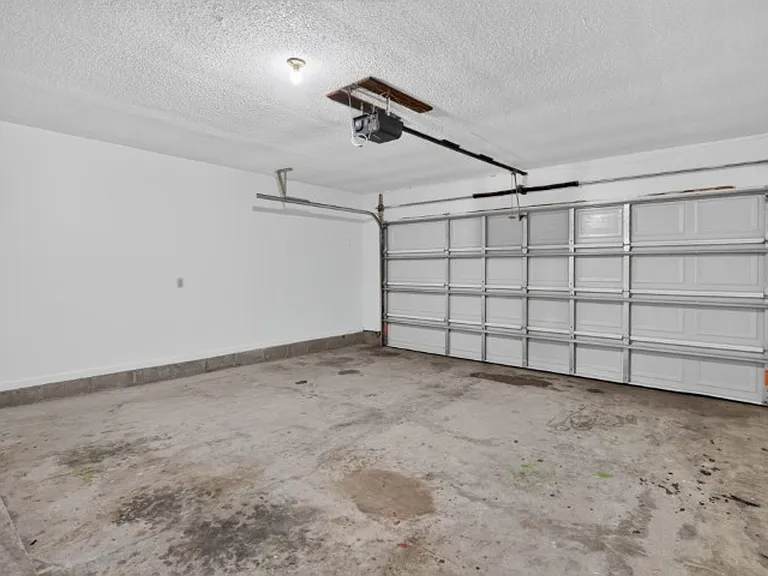 4427 Millstone Ct — Photo 31