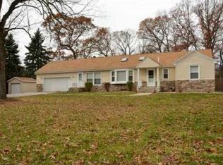 51233 Gumwood Rd, Granger, IN 46530