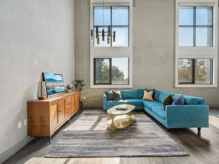 5100 Wilshire Blvd — Photo 113