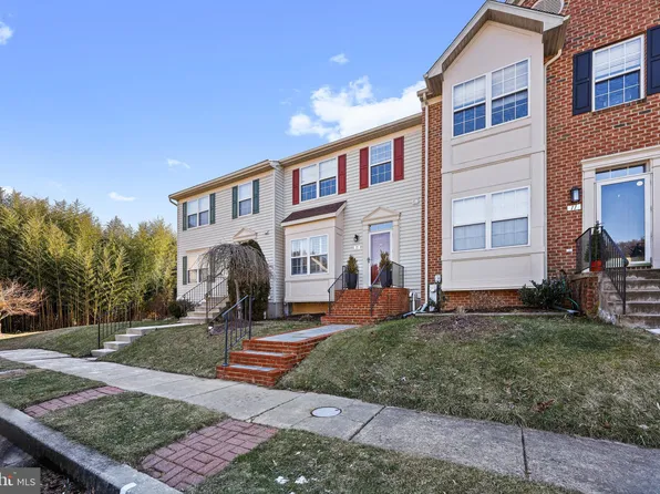 15 Winterberry Ct, Cockeysville, MD 21030