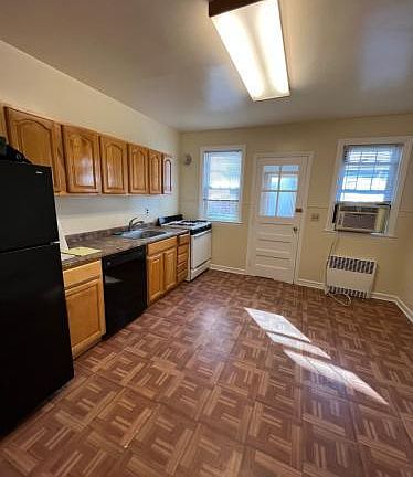3rd image of 25 Woodlawn Ave