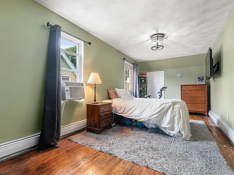 7 Howe St — Photo 19