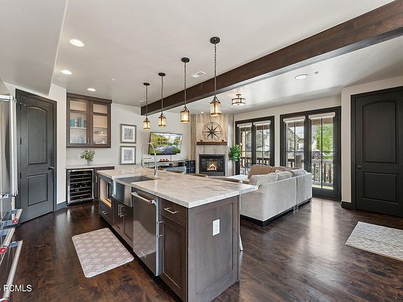 2nd image of 3029 W Canyon Links Dr