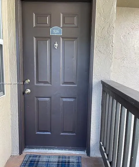 526 SW 113th Way #526 — Photo 2