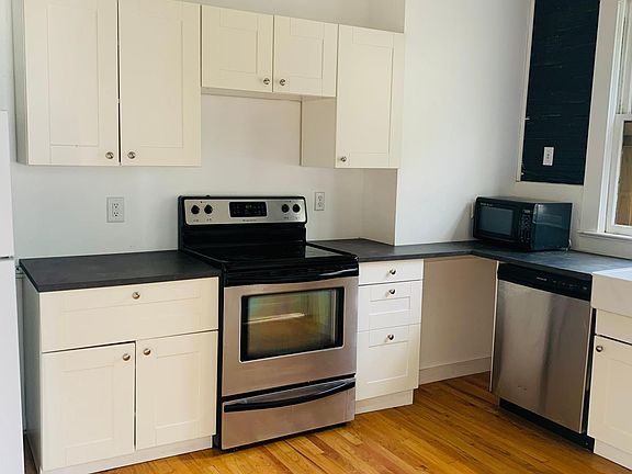 4th image of 2306 E 8th Ave Unit B
