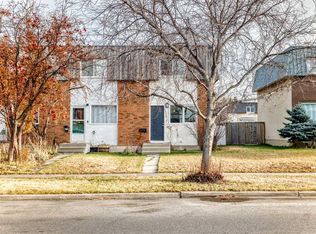 1419 W Lakemount Blvd S, Lethbridge, AB T1K3K3