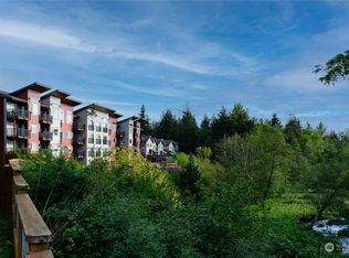 1882 Front St #208, Lynden, WA