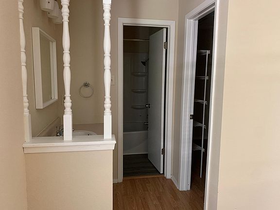 3rd image of 10616 Mellow Mdws APT 6B