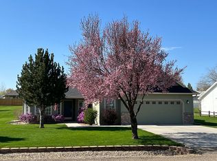 2084 Shelley Dr, Payette, ID 83661