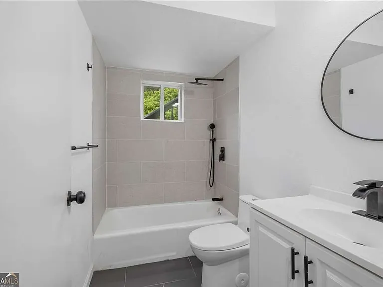608 N College Dr #3 — Photo 25