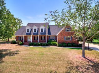 261 Sherwood Dr, Barnwell, SC 29812