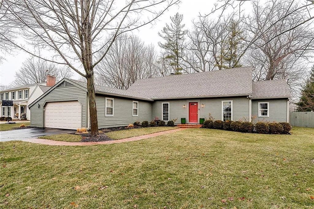 4328 Briarwood Dr photo 1