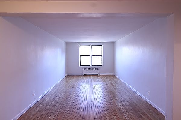 1st image of 14345 Sanford Ave APT 210