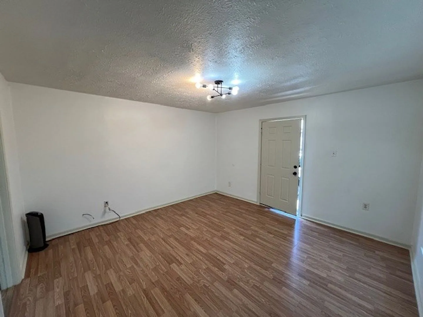 One Bedroom Home Downtown — Photo 2