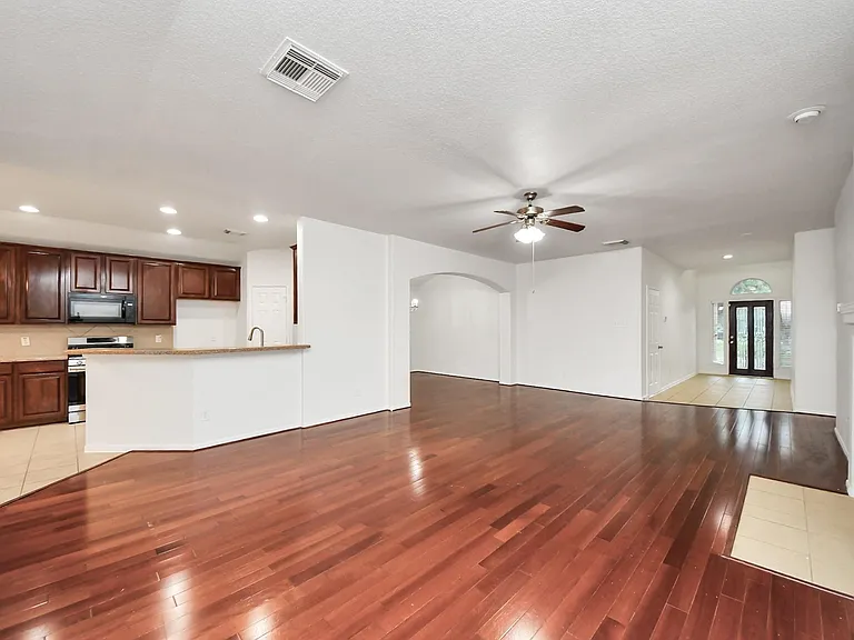 2412 Appian Way — Photo 13