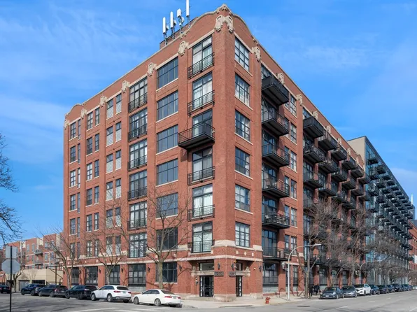 1250 W Van Buren St APT 309, Chicago, IL 60607