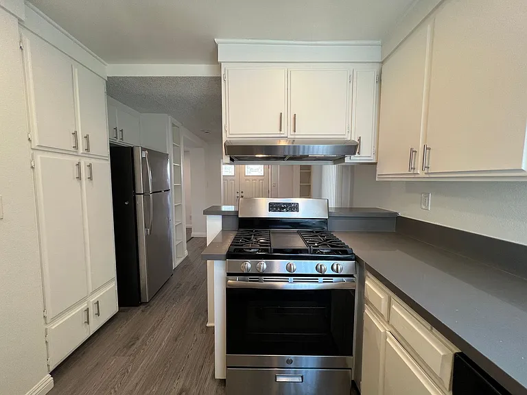 16904 S New Hampshire Ave — Photo 8