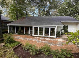 8228 Planters Grove Dr, Cordova, TN 38018