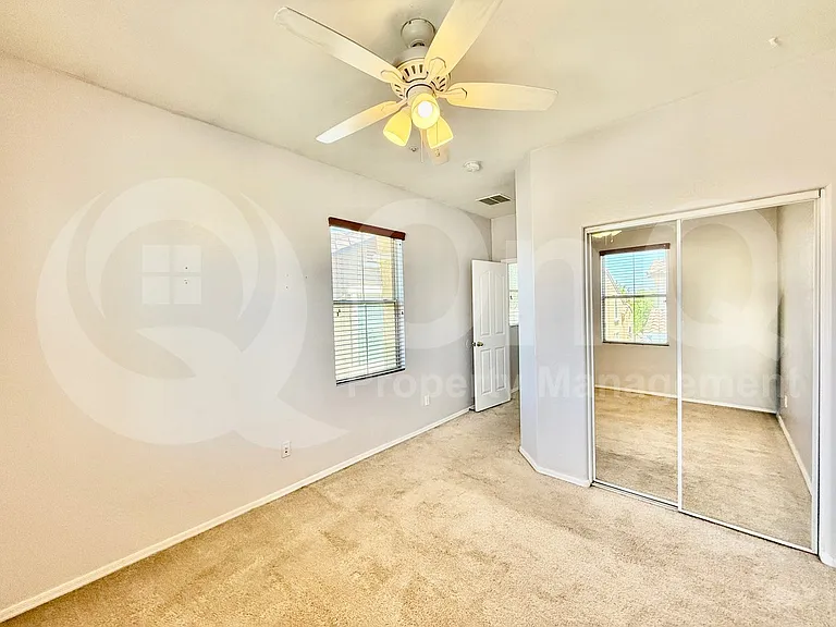 165 W Tremaine Ct — Photo 13