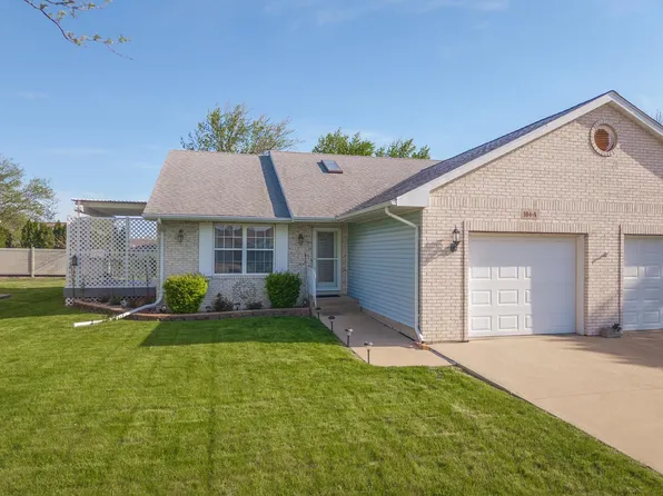 104 Susan Dr #A, Dwight, IL 60420