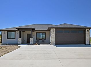 1495 Oxbow Dr, Sheridan, WY 82801