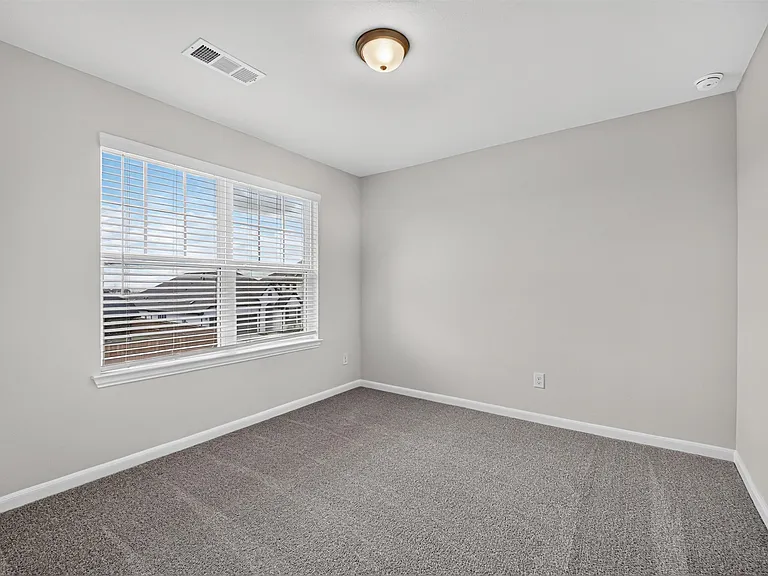 1421 Marcella Ln — Photo 14